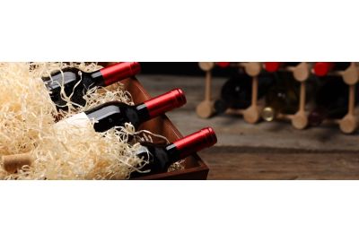 3 flessen wijn in kist als relatiegeschenk