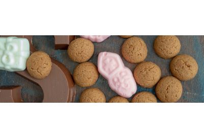 pakjesavond-welke-wijn-bij-pepernoten-chocoladeletters-en-marsepein