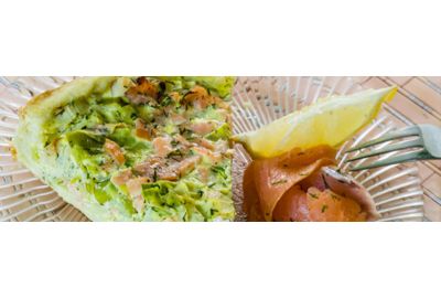 romig-oventaartje-van-prei-zalm-en-paprika