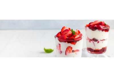 trifle-van-hangop-rabarber-en-crumble